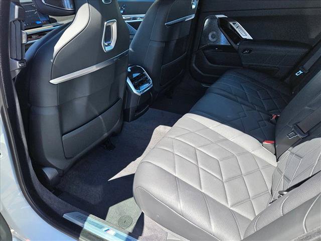 New 2026 BMW i7 xDrive60 AWD/4WD image 15