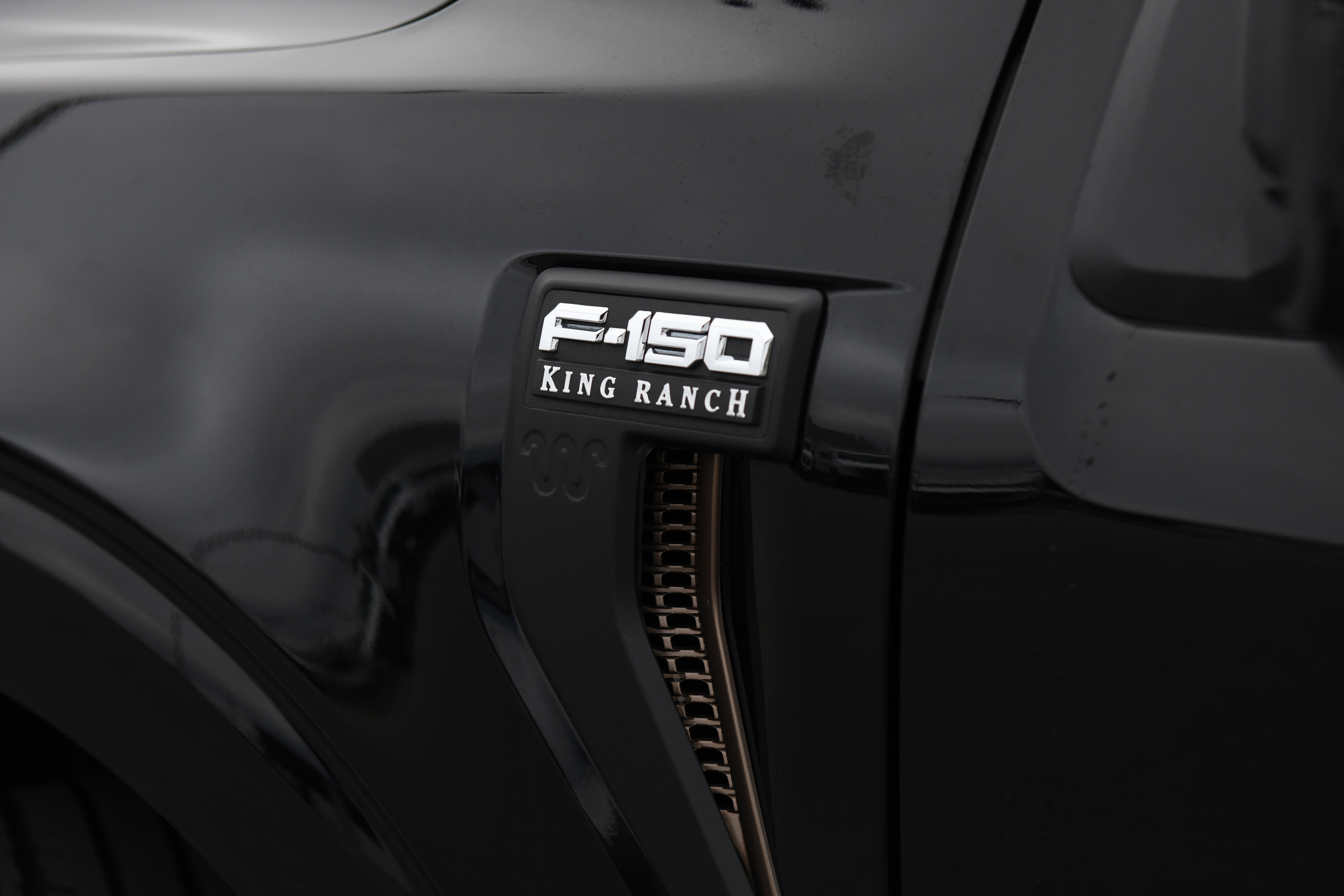 Used 2024 Ford F150 King Ranch image 8