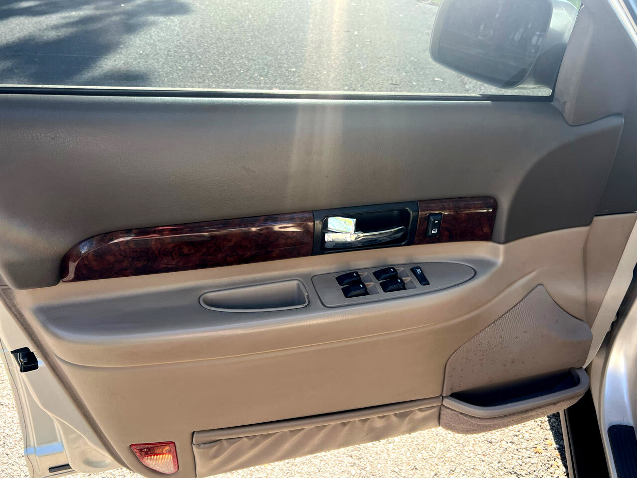 Used 2002 Lincoln LS image 13
