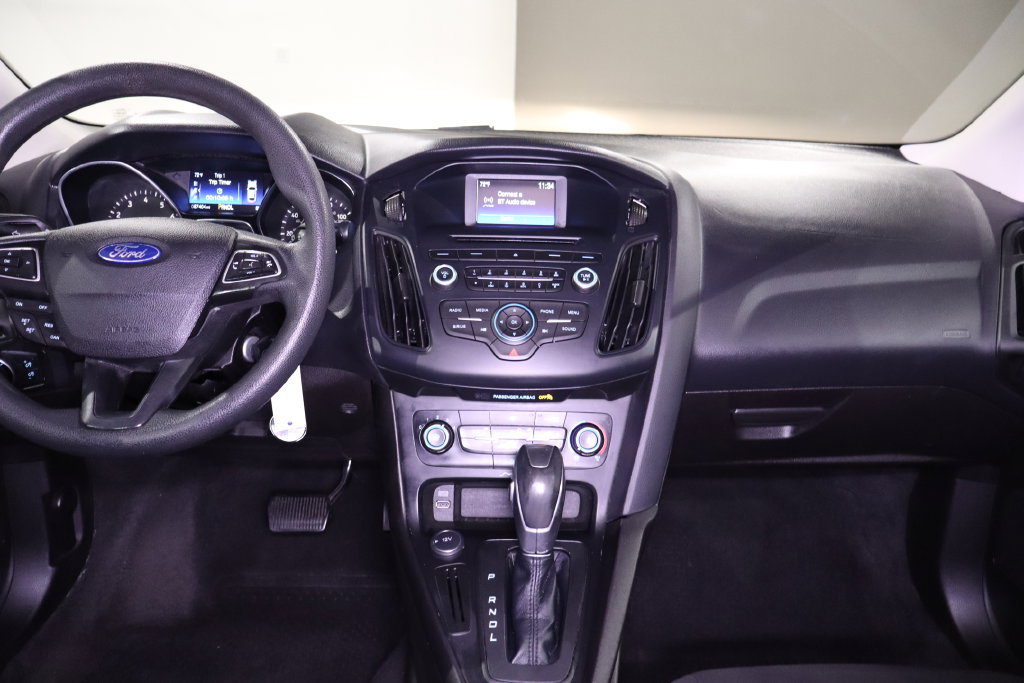 Used 2015 Ford Focus SE FWD image 25