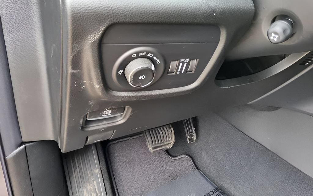 New 2026 Jeep Grand Cherokee Limited AWD/4WD image 21
