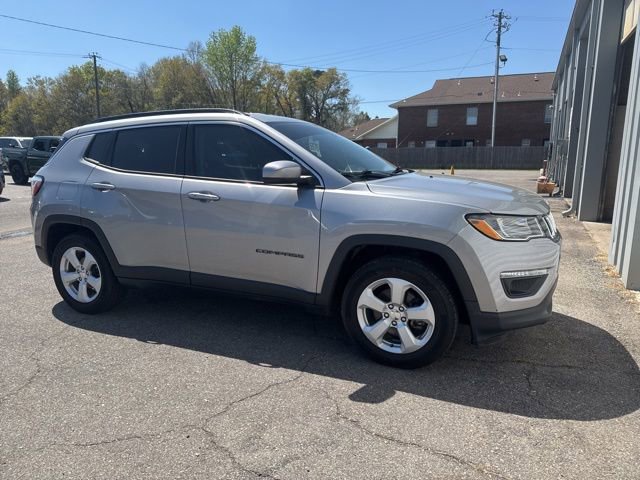 Used 2020 Jeep Compass Latitude image 15