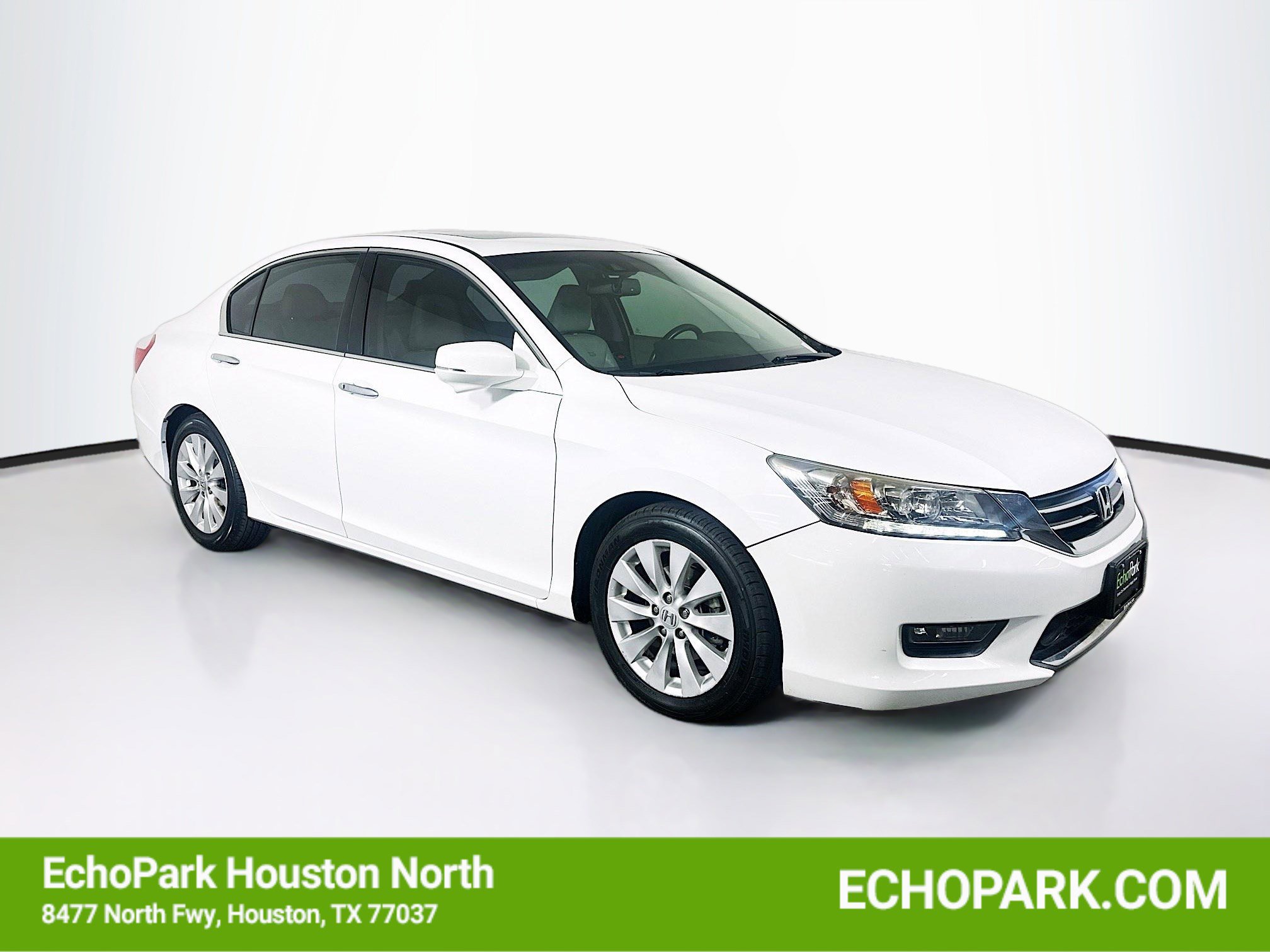 Used 2015 Honda Accord Touring image 1