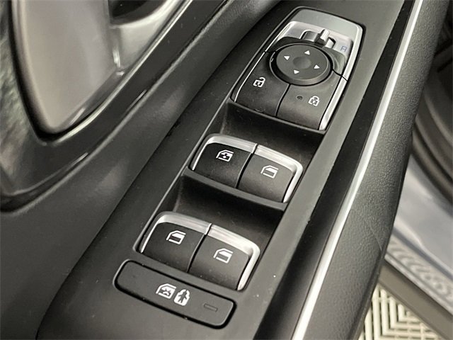 Certified 2022 Kia Sorento S w/ Panoramic Sunroof Package image 13