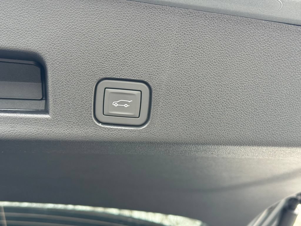 New 2026 GMC Acadia Elevation w/ Black Edition FWD image 23
