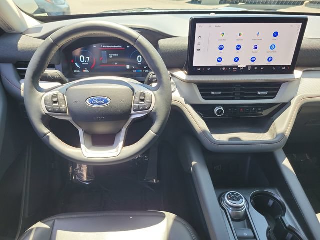 Used 2026 Ford Explorer Active w/ Active Comfort Package RWD image 4