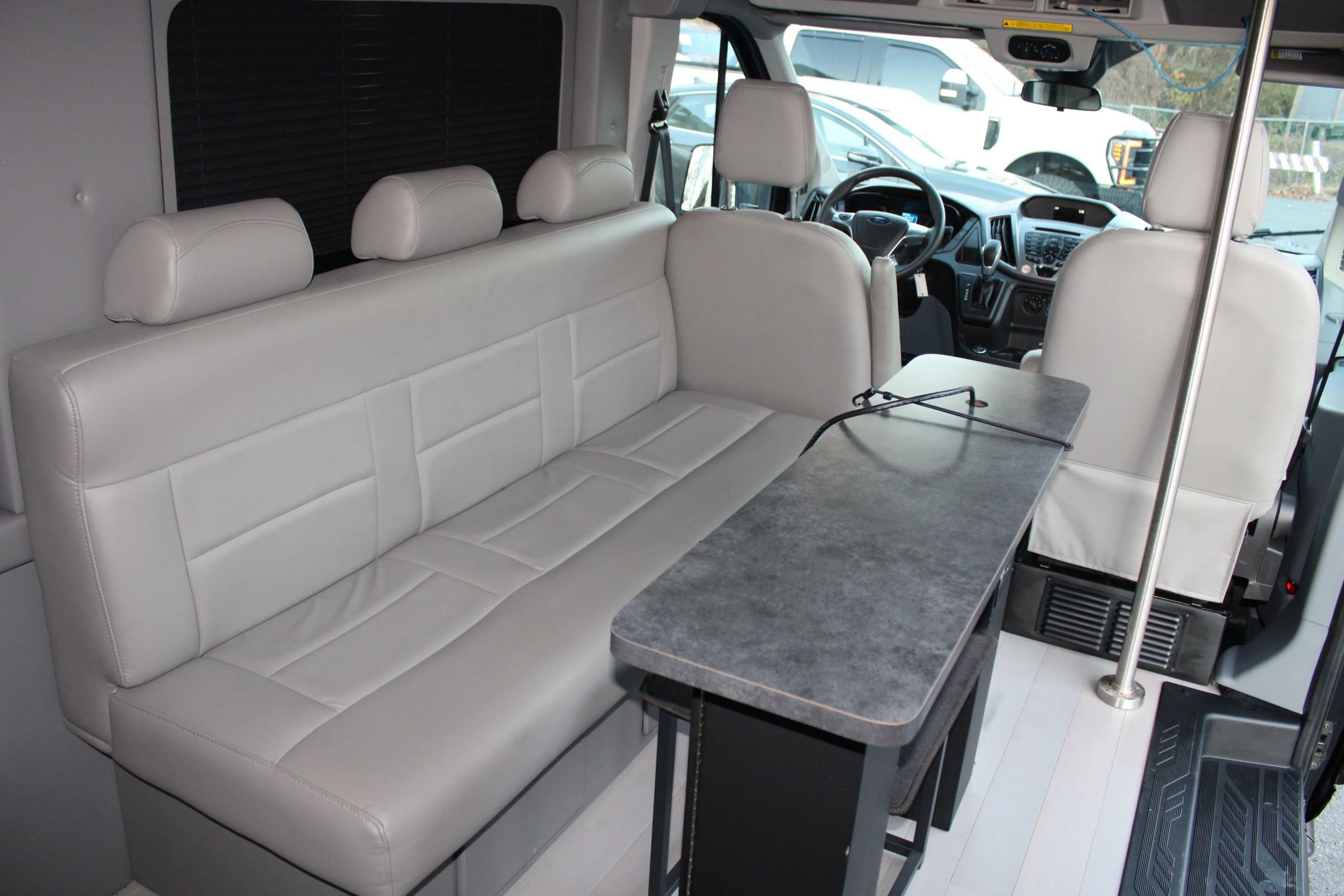 Used 2019 Ford Transit 350 XLT image 24