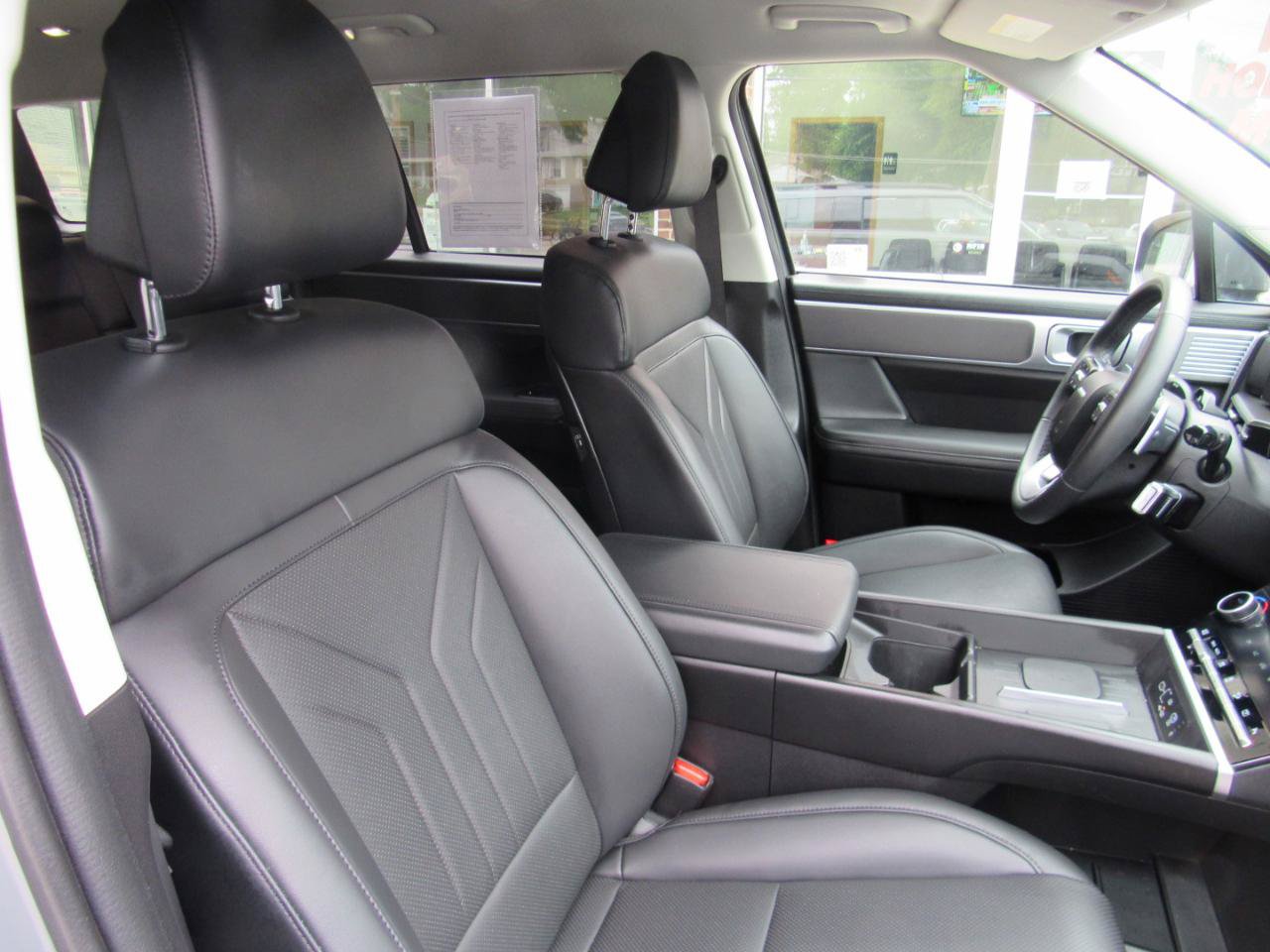 Used 2026 Hyundai Santa Fe SEL AWD/4WD image 32