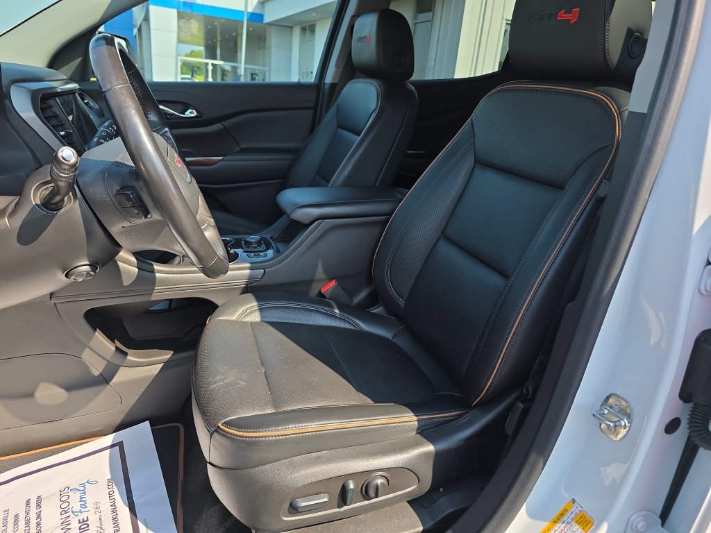 Used 2022 GMC Acadia AT4 w/ Technology Package AWD/4WD image 12