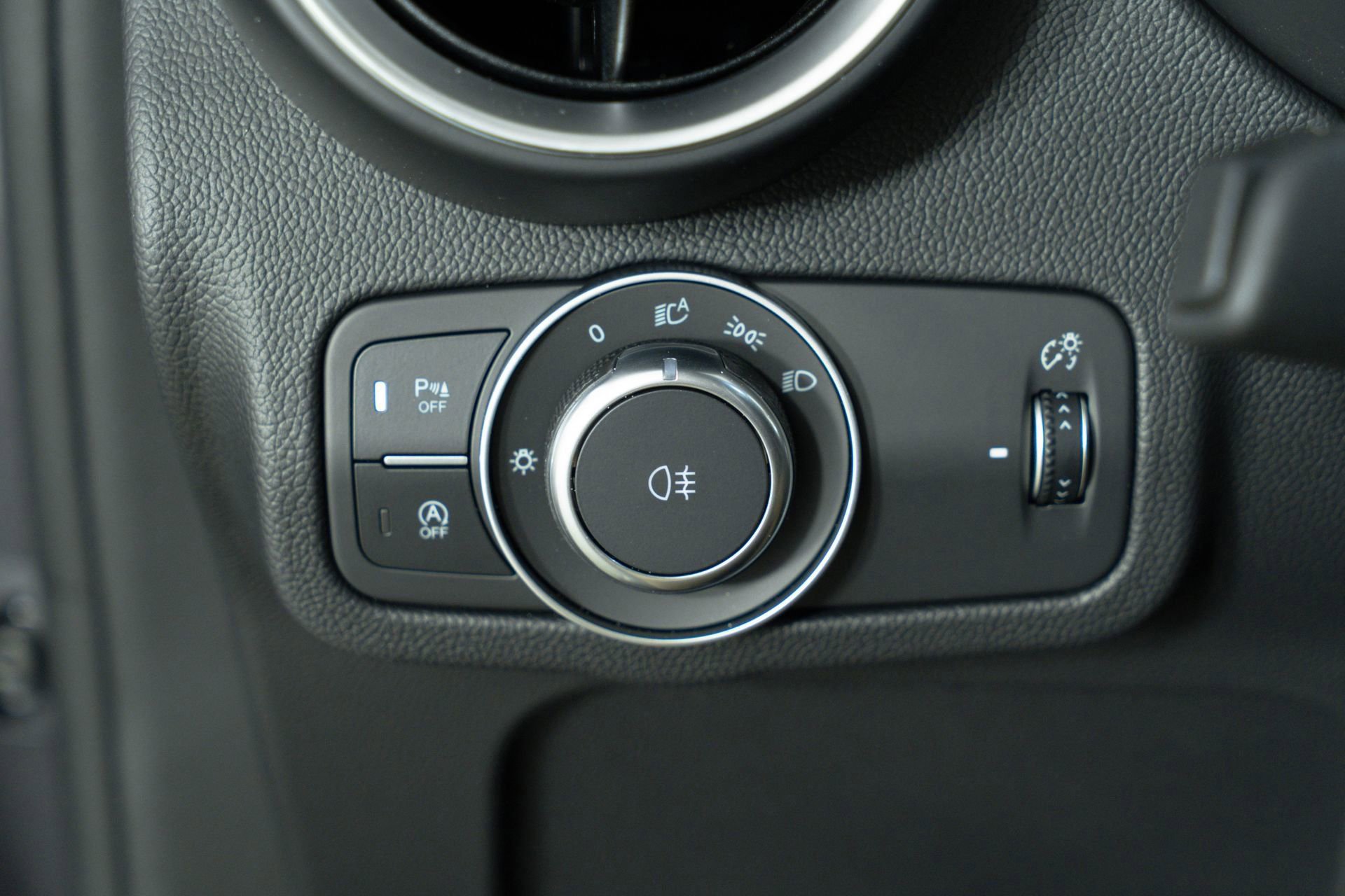 New 2025 Alfa Romeo Stelvio Sprint w/ Veloce Package image 28