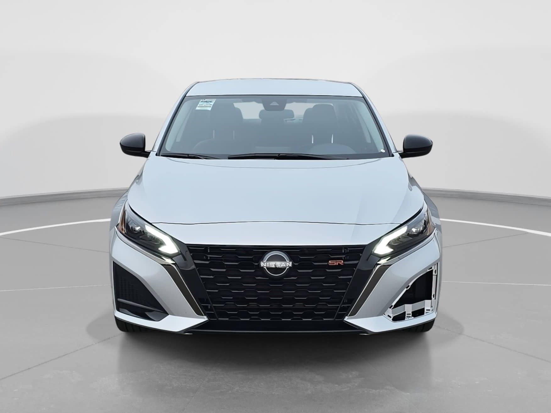 Used 2023 Nissan Altima 2.5 SR image 2