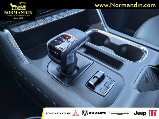 Used 2024 GMC Sierra 1500 Denali w/ Technology Package AWD/4WD image 12