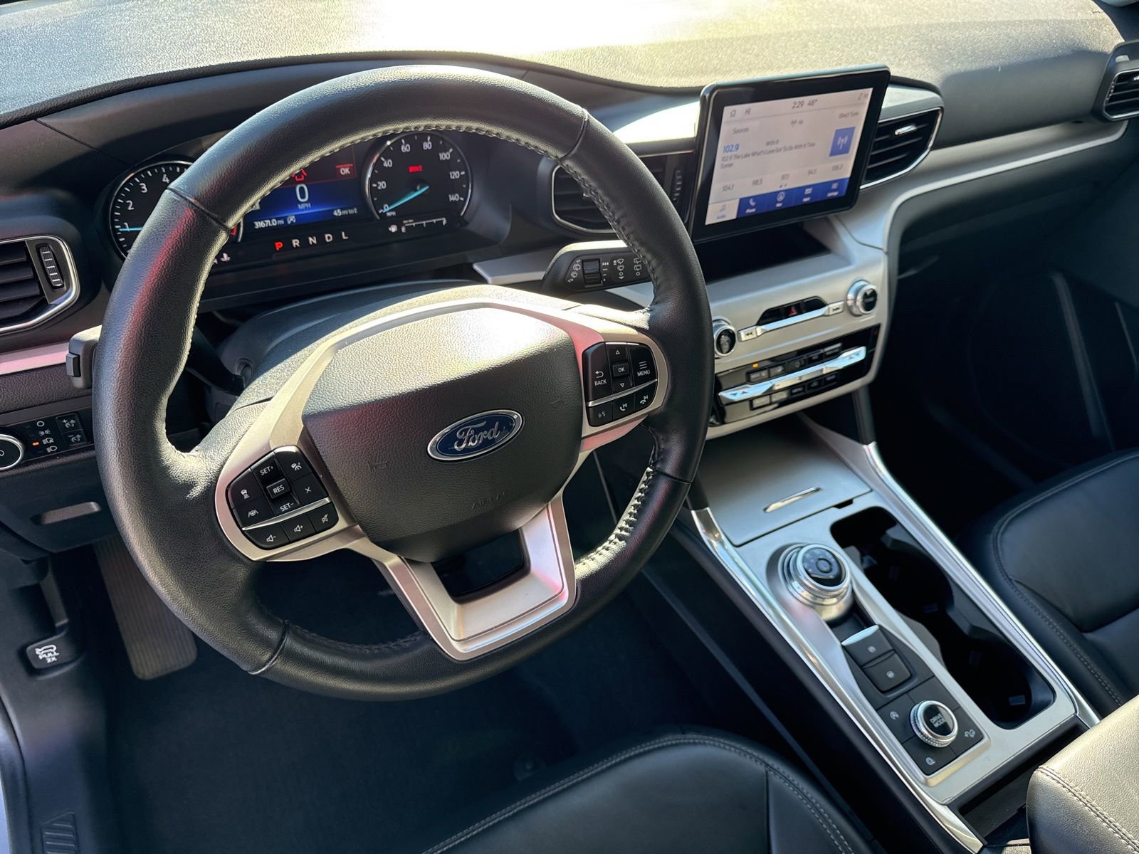 Used 2023 Ford Explorer XLT w/ Equipment Group 202A image 23