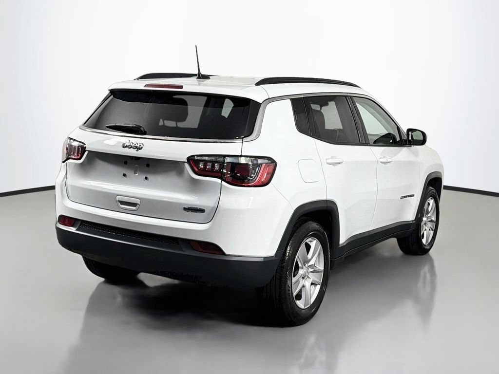 Used 2022 Jeep Compass Latitude FWD image 7