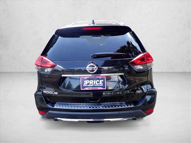 Used 2018 Nissan Rogue SL w/ Premium Package FWD image 3