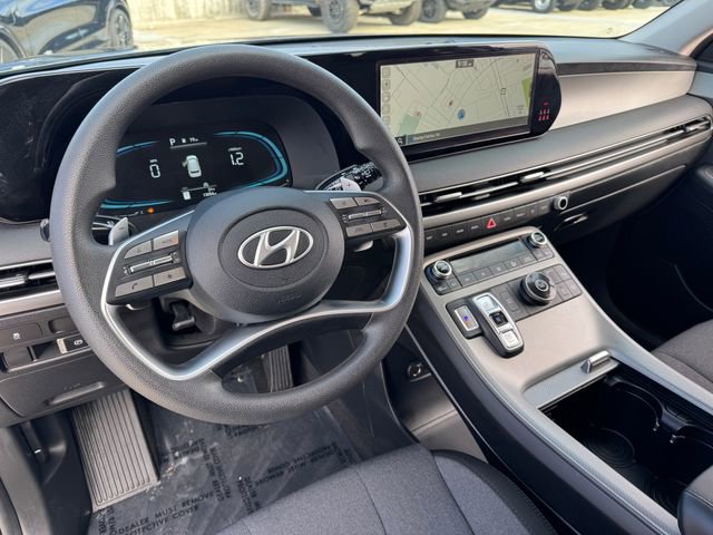 Used 2025 Hyundai Palisade SE image 11