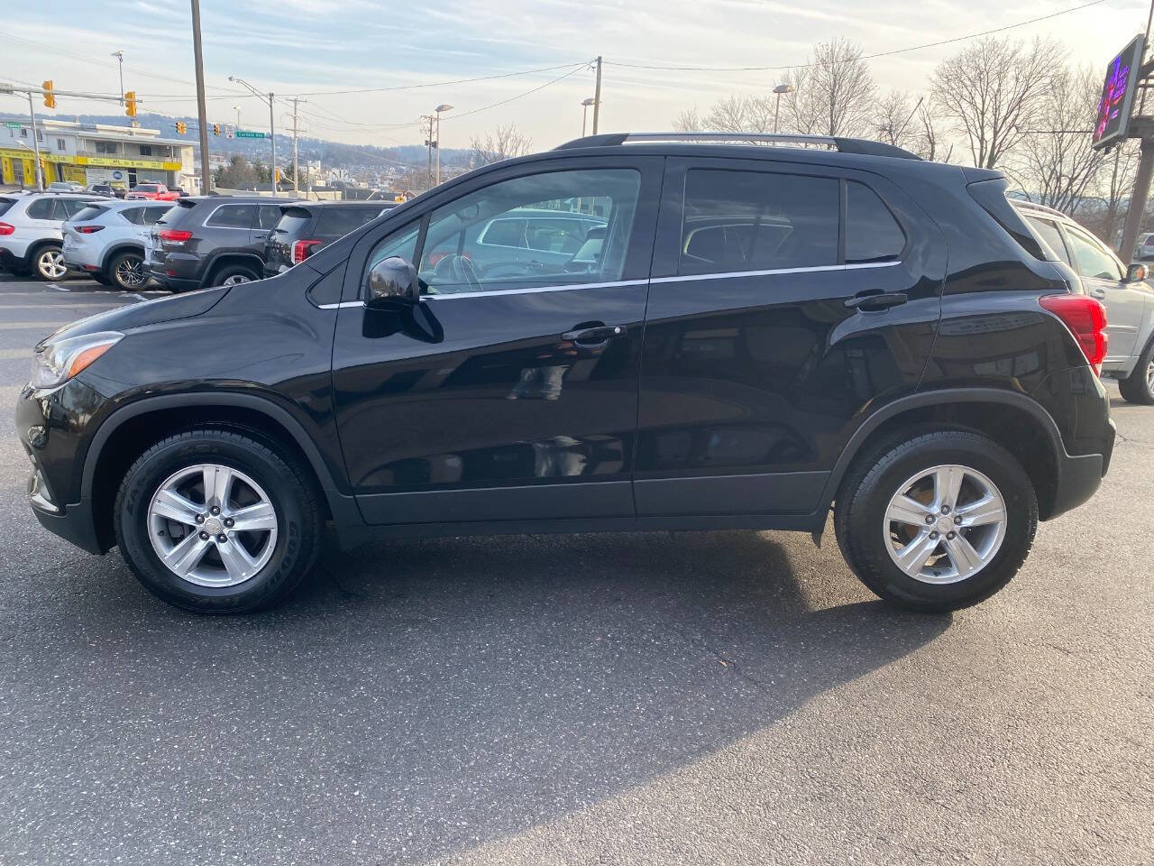 Used 2017 Chevrolet Trax LT image 6