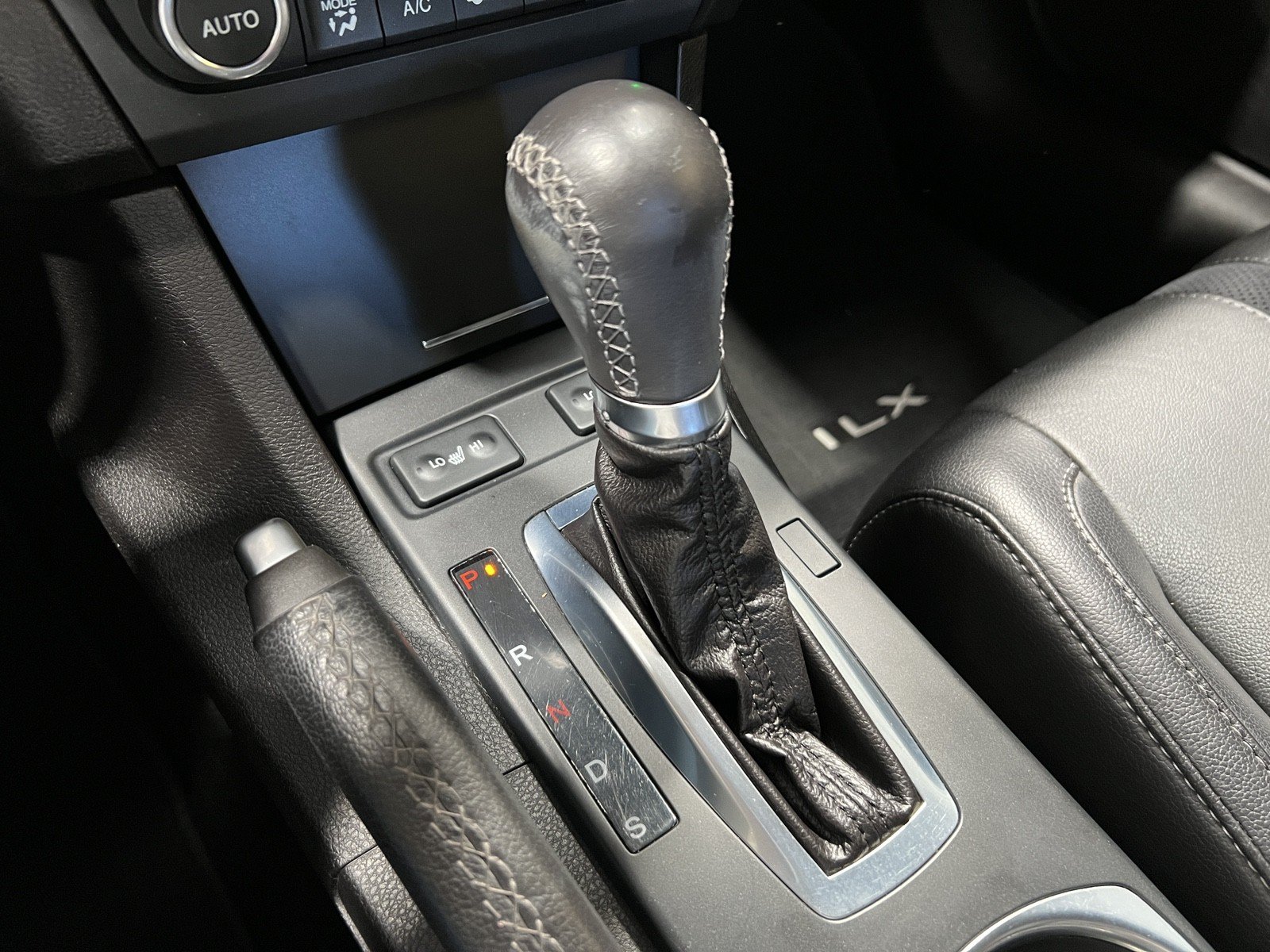 Used 2020 Acura ILX w/ Premium & A-SPEC Package FWD image 20