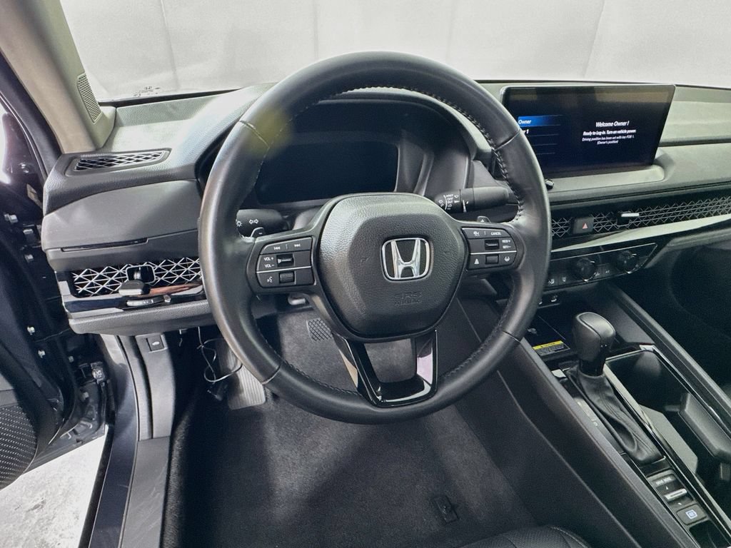 Used 2025 Honda Accord EX-L image 12