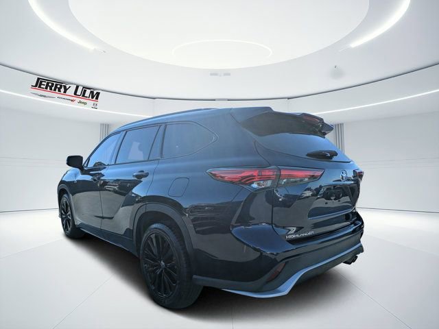 Used 2023 Toyota Highlander XSE image 5