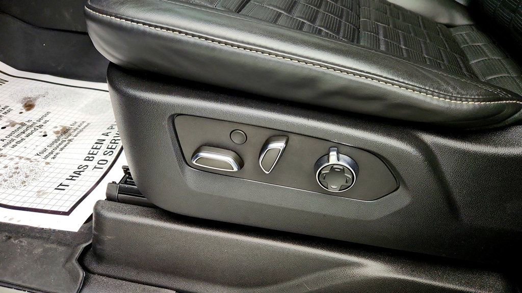 Used 2023 Cadillac Escalade V image 12