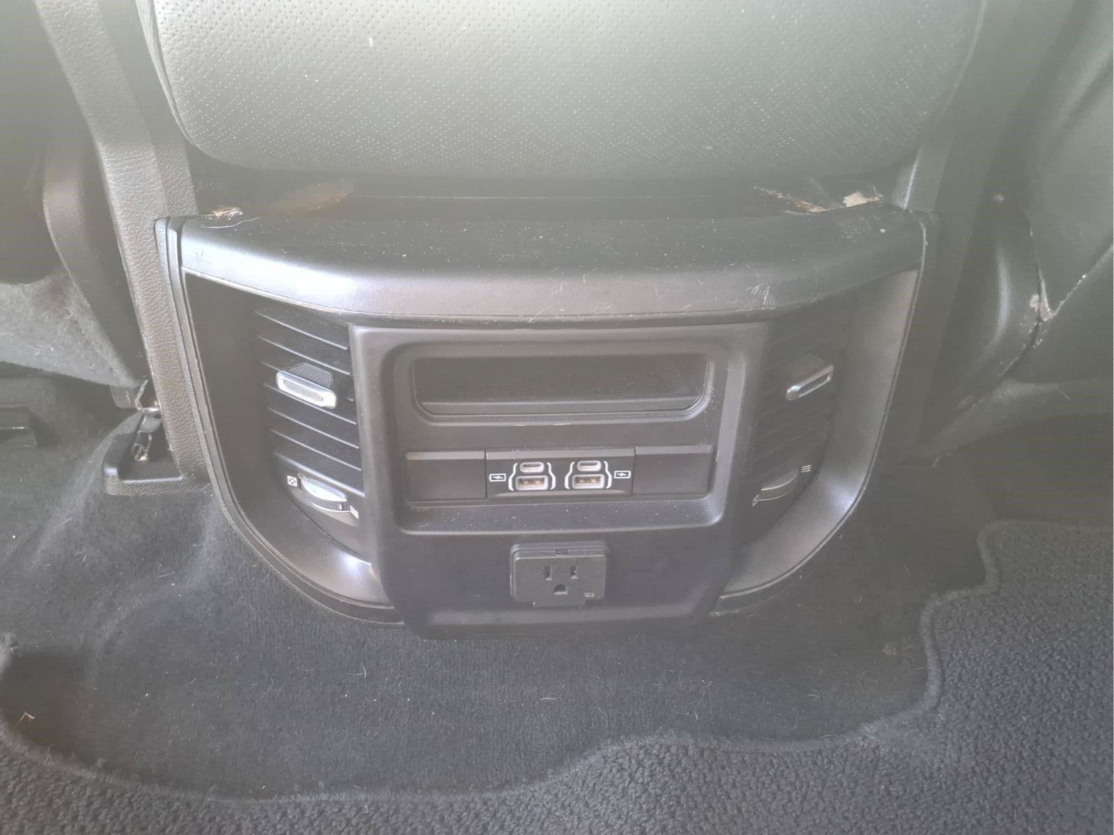Used 2021 RAM 1500 Laramie w/ Off Road Group AWD/4WD image 15