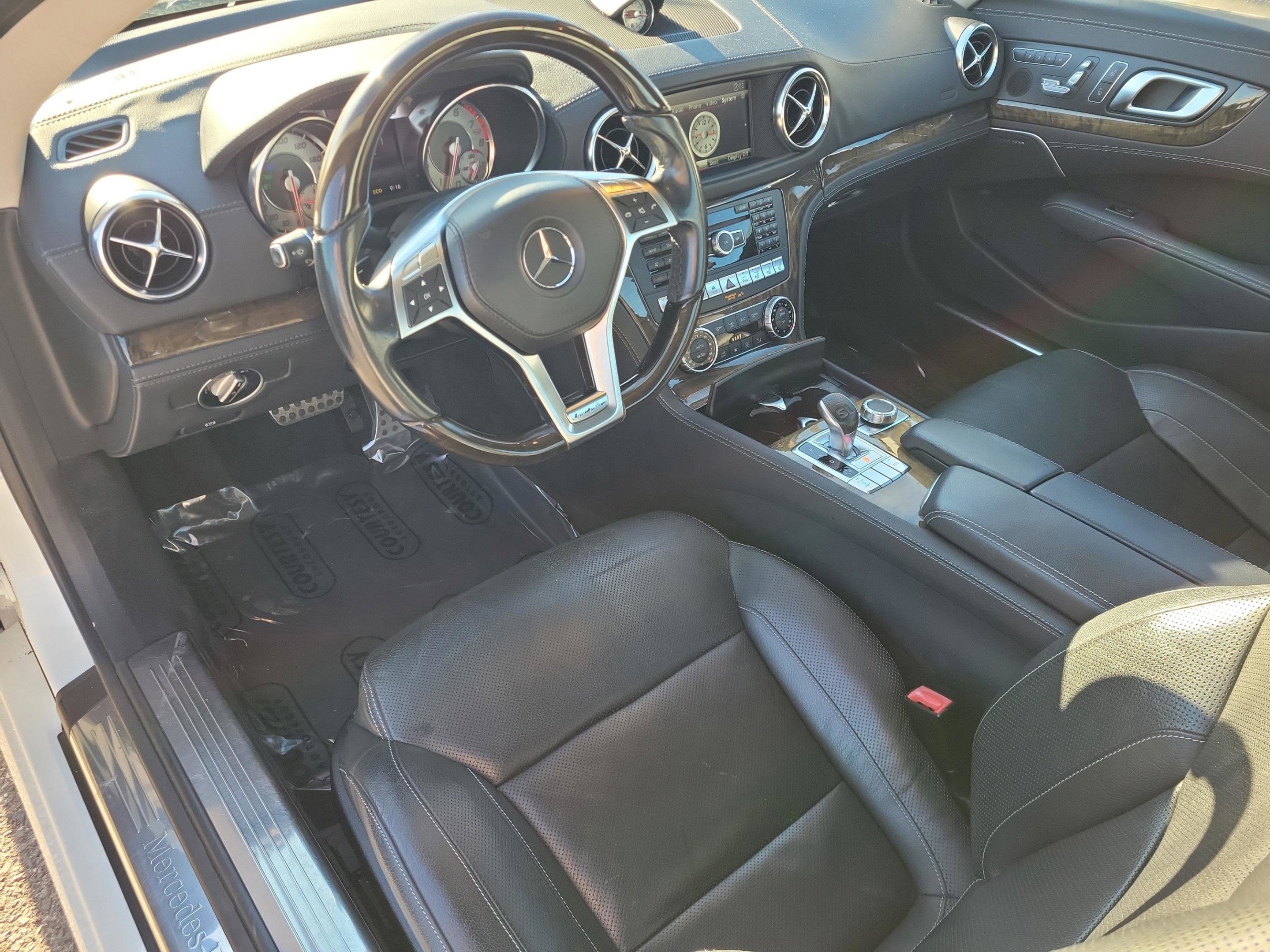 Used 2014 Mercedes-Benz SL 550 w/ Sport Wheel Package image 25
