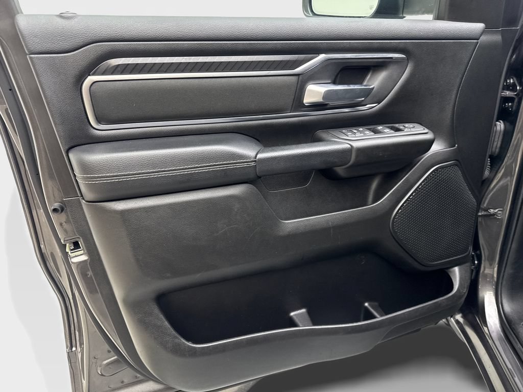 Used 2025 RAM 1500 Big Horn RWD image 33