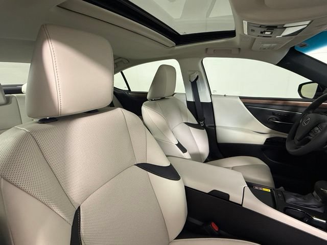Used 2025 Lexus ES 350 w/ Premium Package FWD image 33