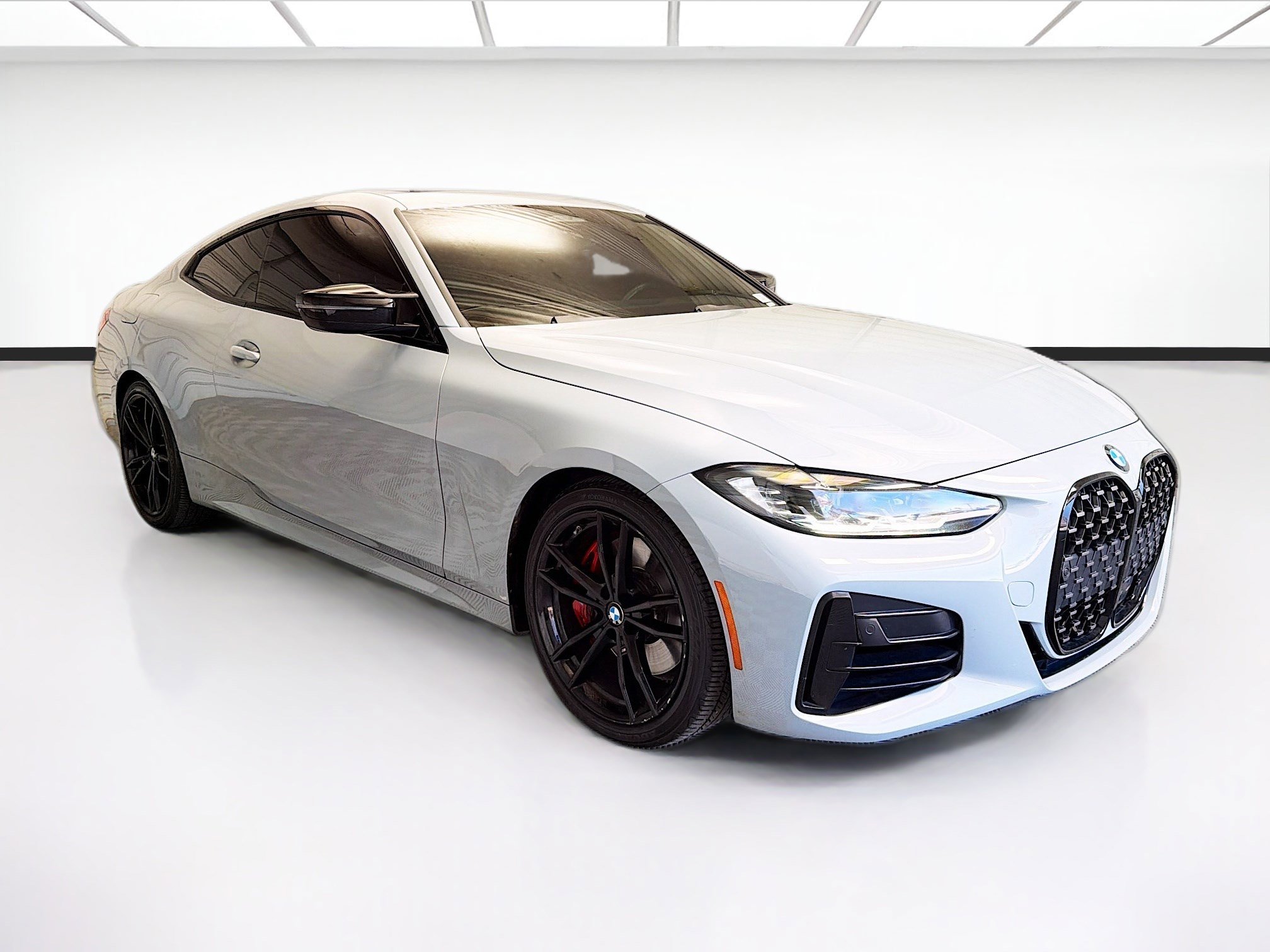 Used 2024 BMW M440i Coupe RWD image 3