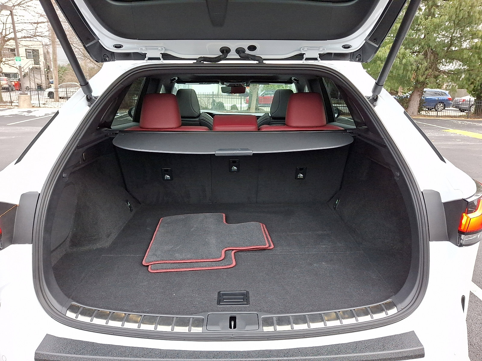 Certified 2024 Lexus RX 500h F Sport w/ Convenience Package image 28