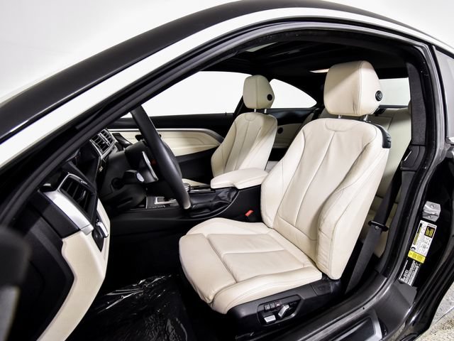 Used 2019 BMW 430i Coupe w/ Convenience Package RWD image 4