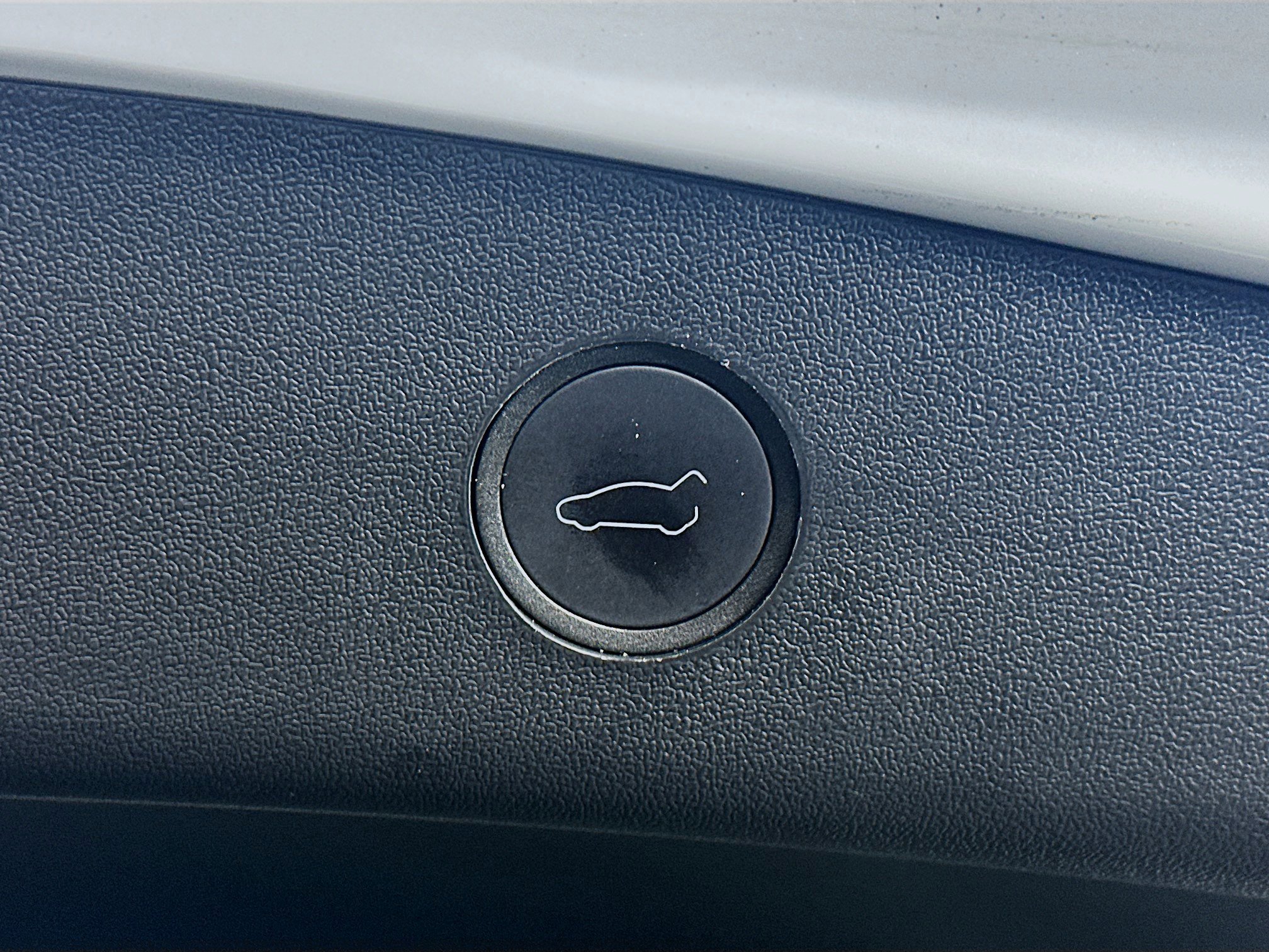 Used 2023 Tesla Model 3 Standard Range RWD image 29