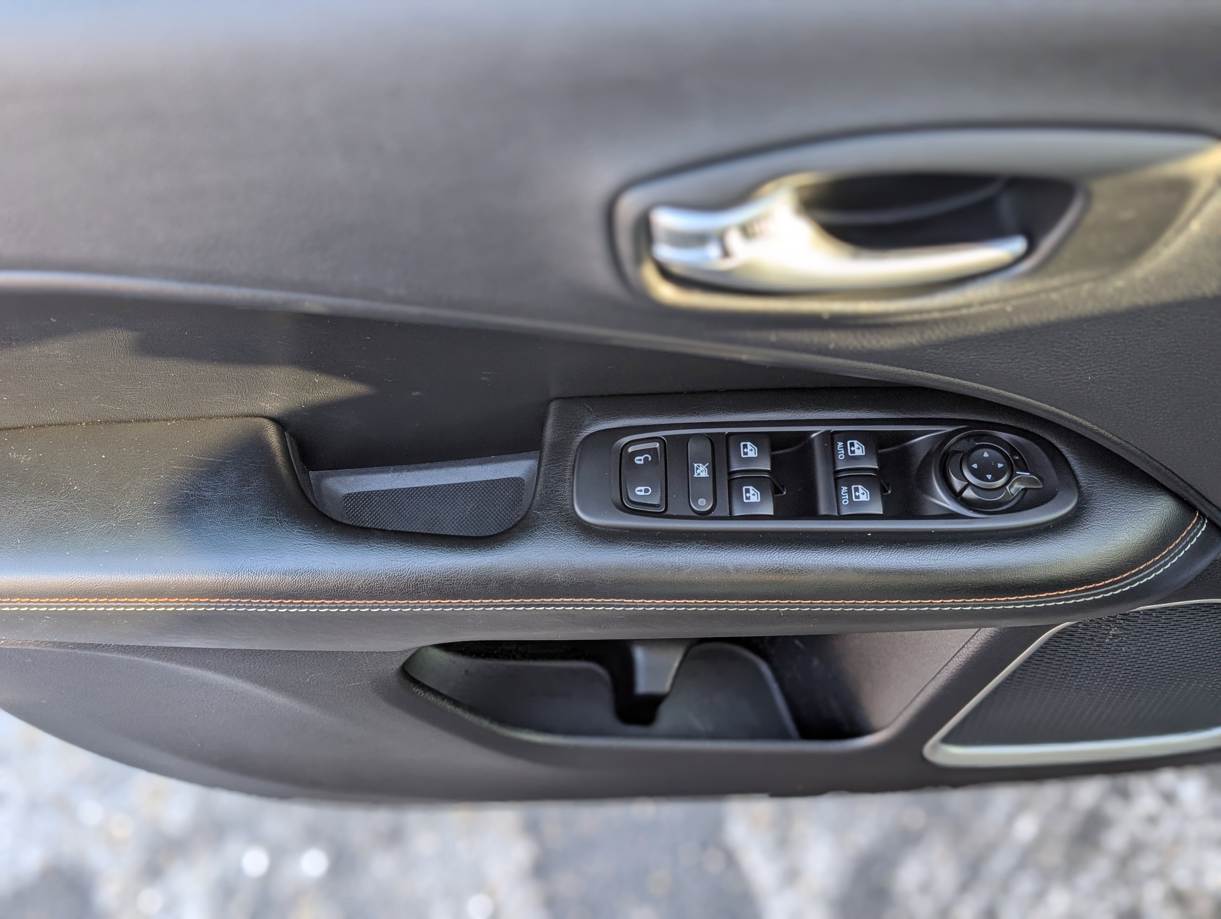 Used 2021 Jeep Compass Sport image 26