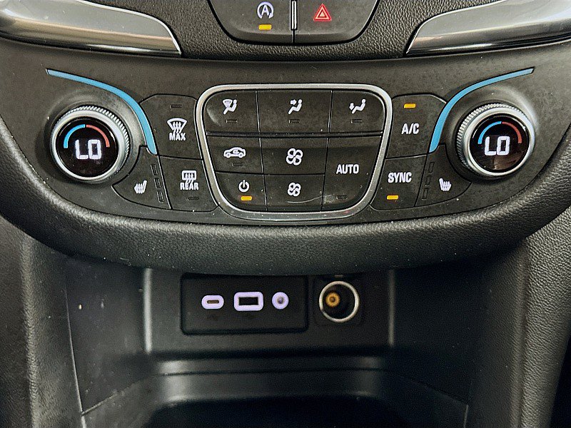 Used 2023 Chevrolet Equinox LT FWD image 16