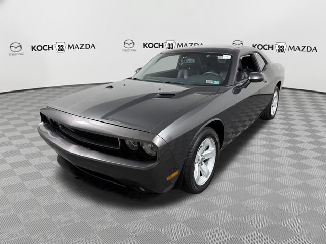 Used 2014 Dodge Challenger SXT Plus RWD image 3