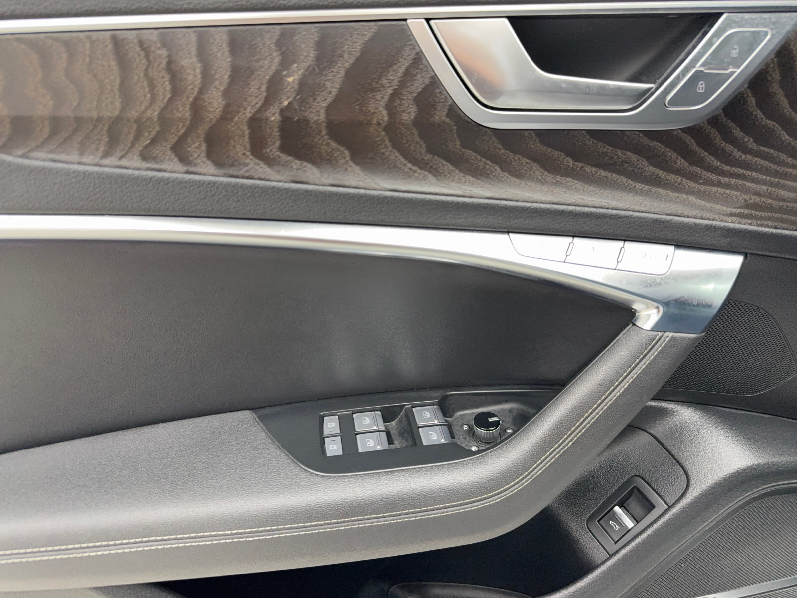 Used 2020 Audi A6 2.0T Premium Plus w/ Premium Plus Package AWD/4WD image 36