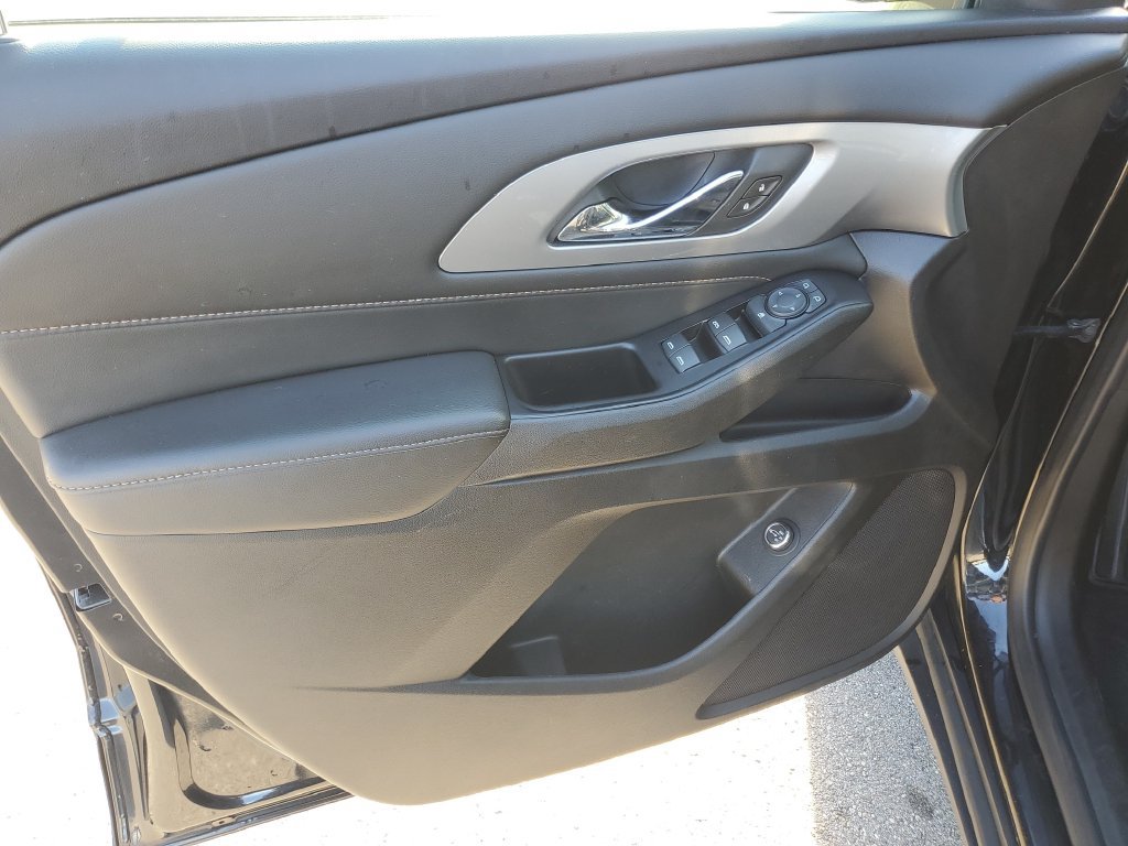 Used 2019 Chevrolet Traverse LT FWD image 8