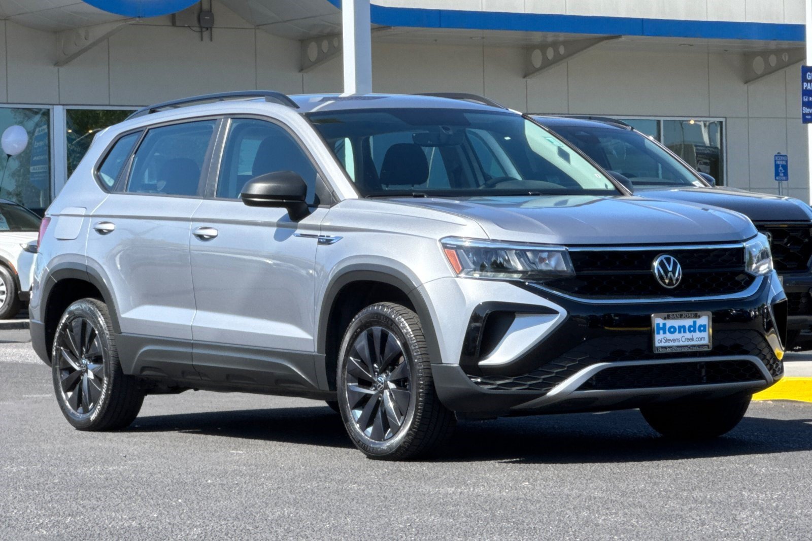 Used 2022 Volkswagen Taos S FWD image 7