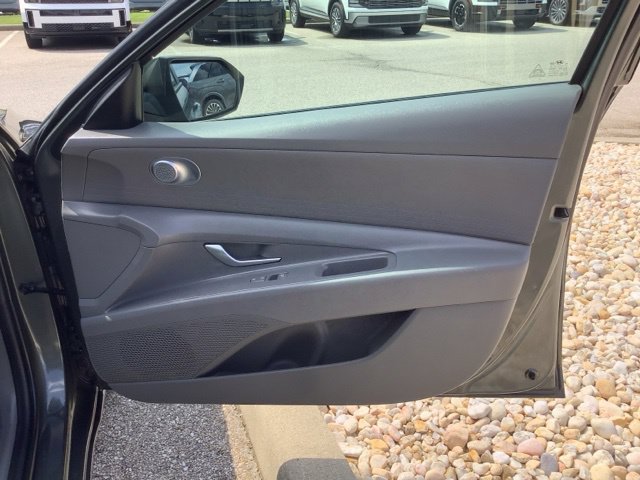 Certified 2024 Hyundai Elantra SEL FWD image 18