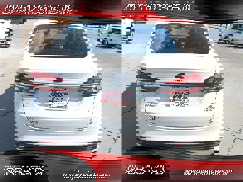 Used 2018 Ford Fusion SE FWD image 30