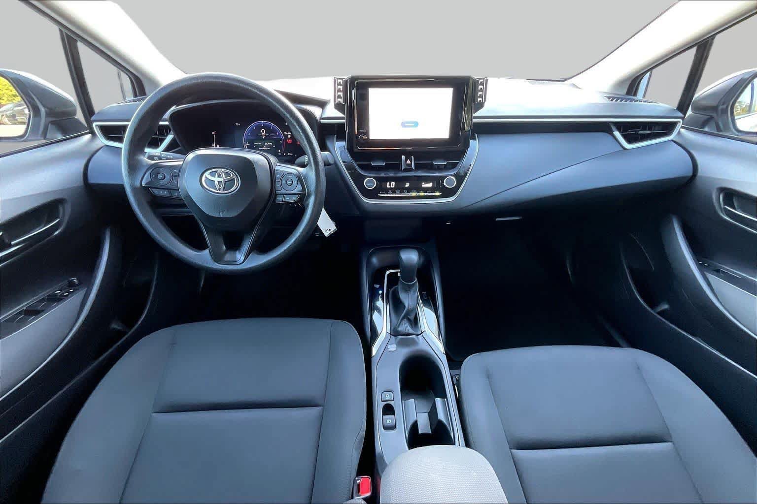 Used 2026 Toyota Corolla LE FWD image 16