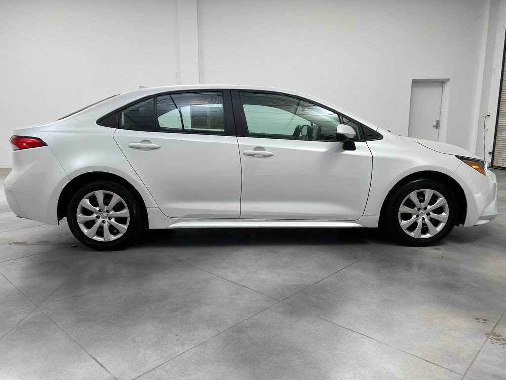 Used 2024 Toyota Corolla LE FWD image 10