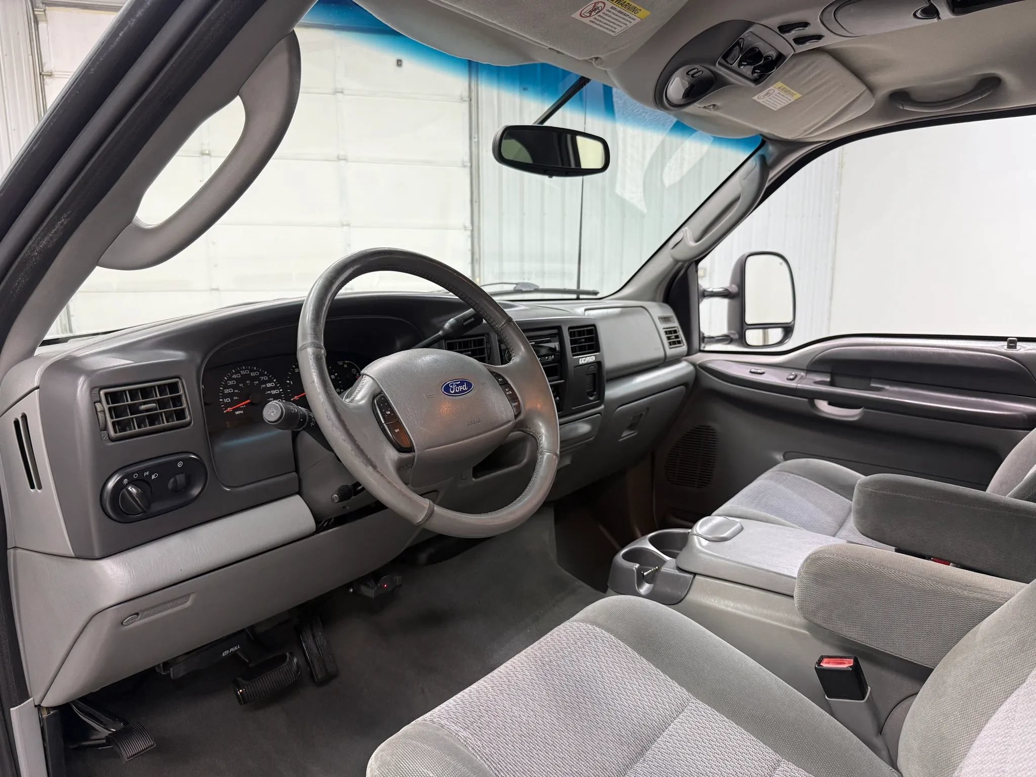 Used 2003 Ford Excursion XLT AWD/4WD image 12