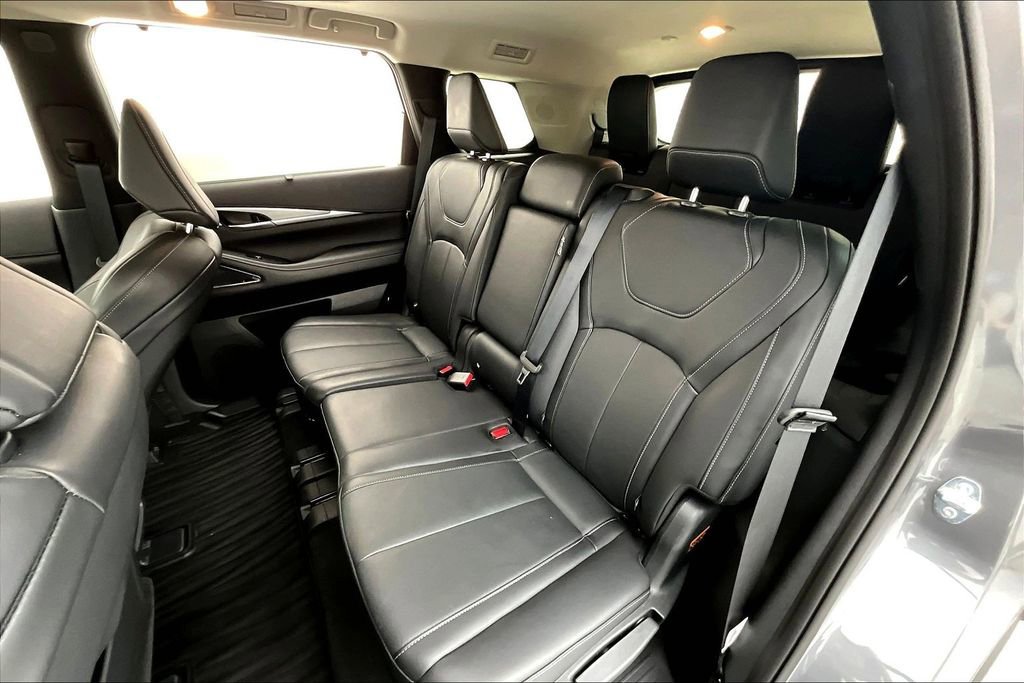 Certified 2025 INFINITI QX60 Luxe image 34