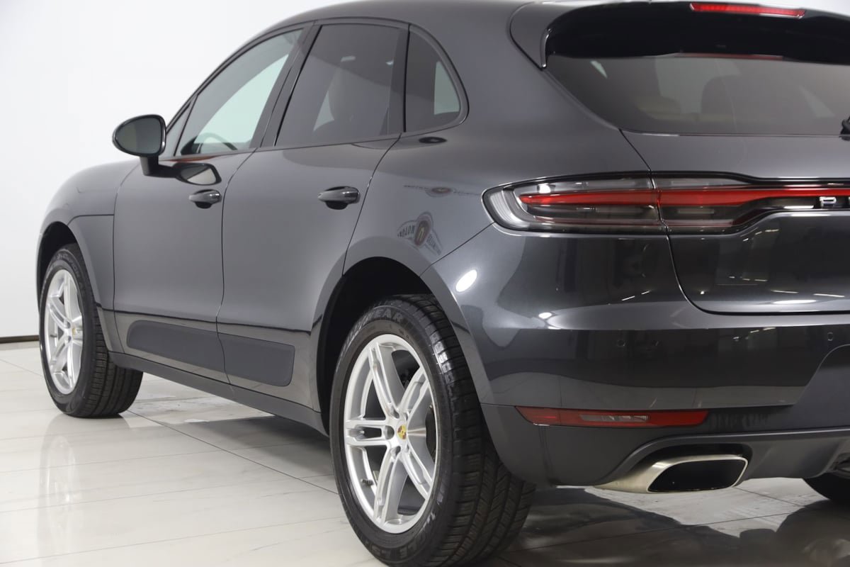 Used 2019 Porsche Macan AWD/4WD image 25