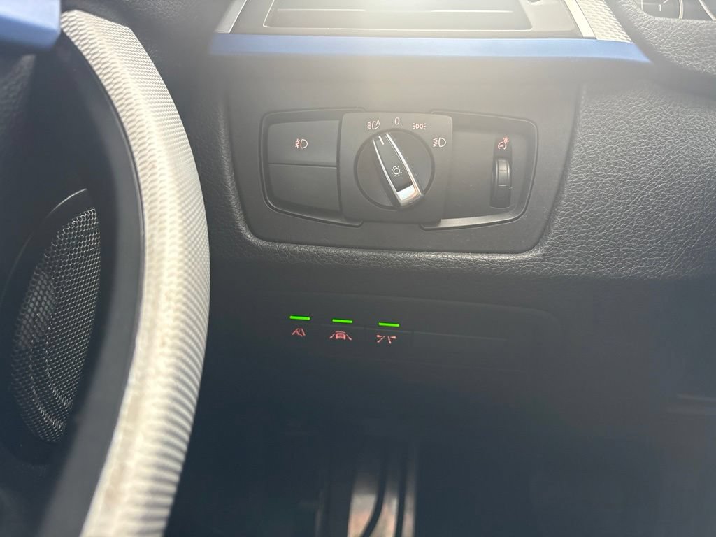 Used 2018 BMW 340i xDrive Sedan AWD/4WD image 26