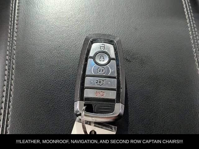 Used 2023 Ford Explorer XLT AWD/4WD image 39