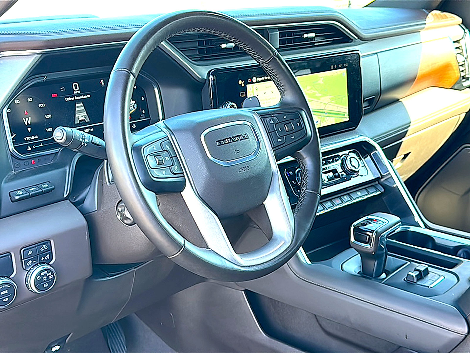Used 2024 GMC Sierra 1500 Denali w/ Denali Reserve Package RWD image 12