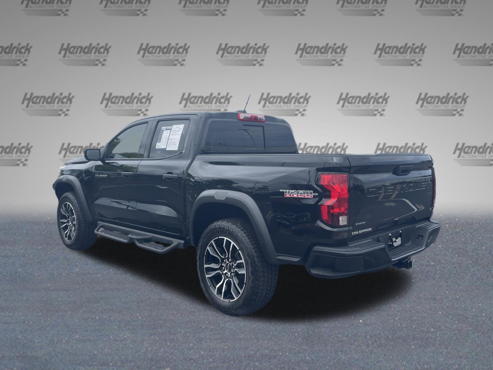 Used 2024 Chevrolet Colorado Trail Boss w/ LPO, Dark Essentials Package AWD/4WD image 8